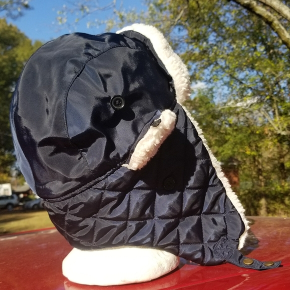 Faux fur hat - Picture 3 of 7